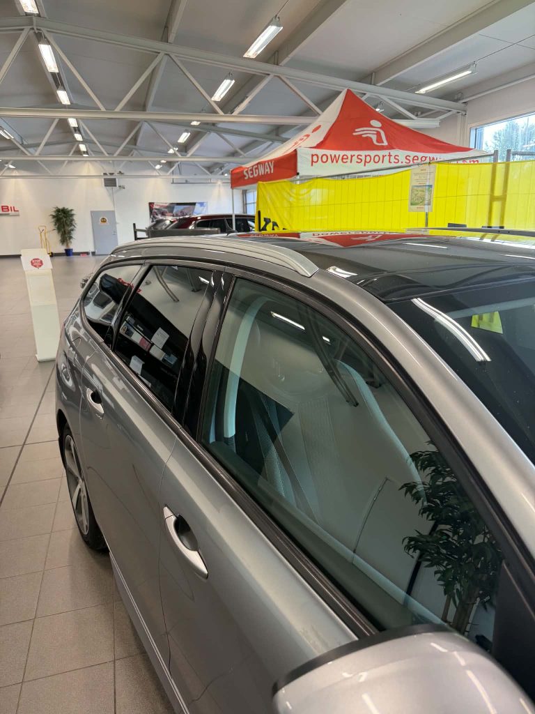 Bilruta efter behandling av kalkfläckar under Superlördag hos Mekonomen Avesta